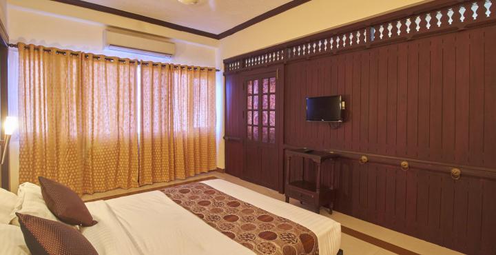 Alleppey Prince Hotel Alappuzha Экстерьер фото
